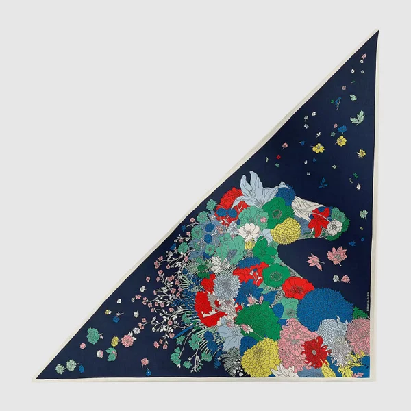 에르메스 Gentle Floral Cloak 자이언트 트라이앵글